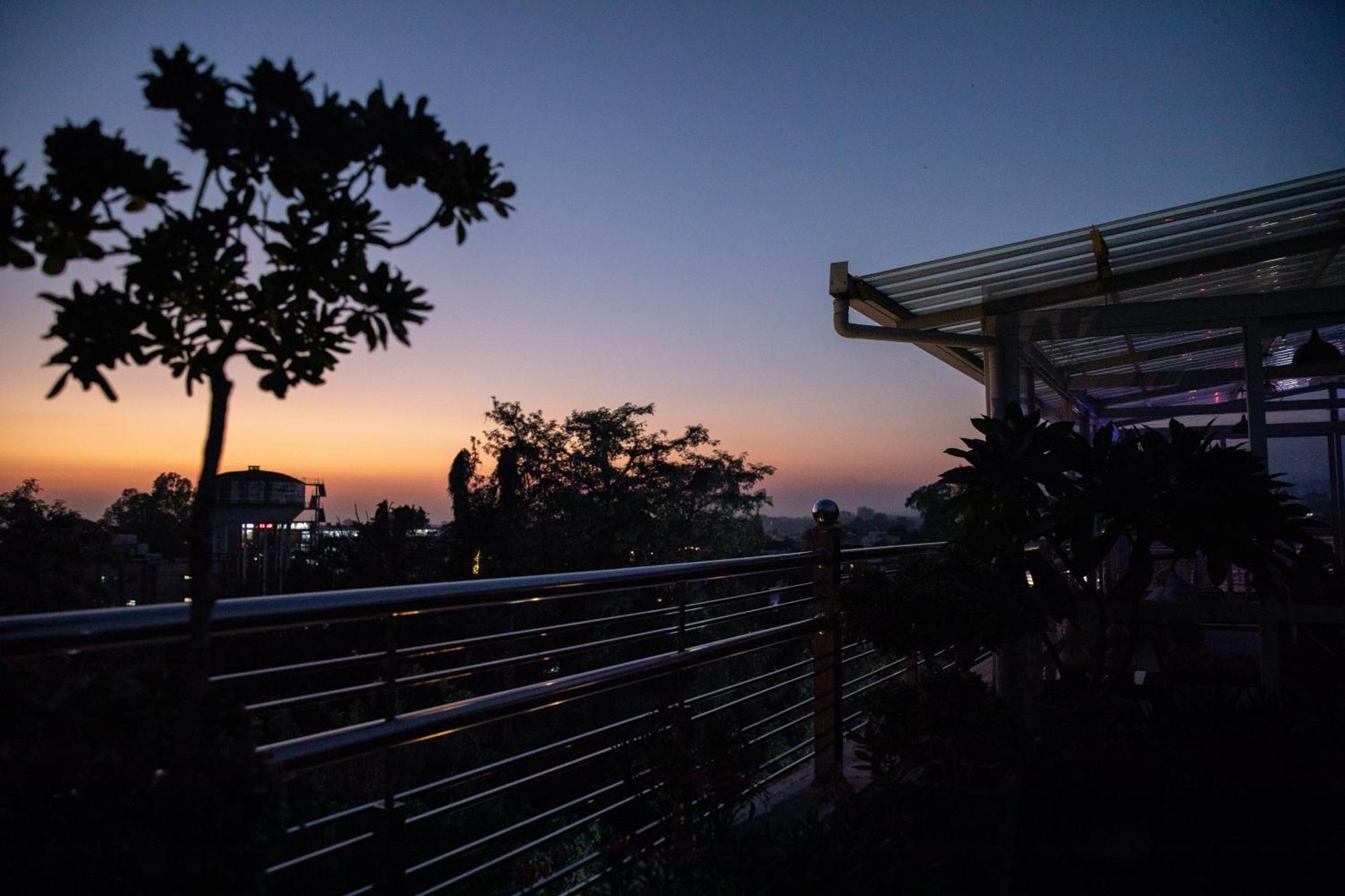 Hotel Alaya 德拉敦 外观 照片