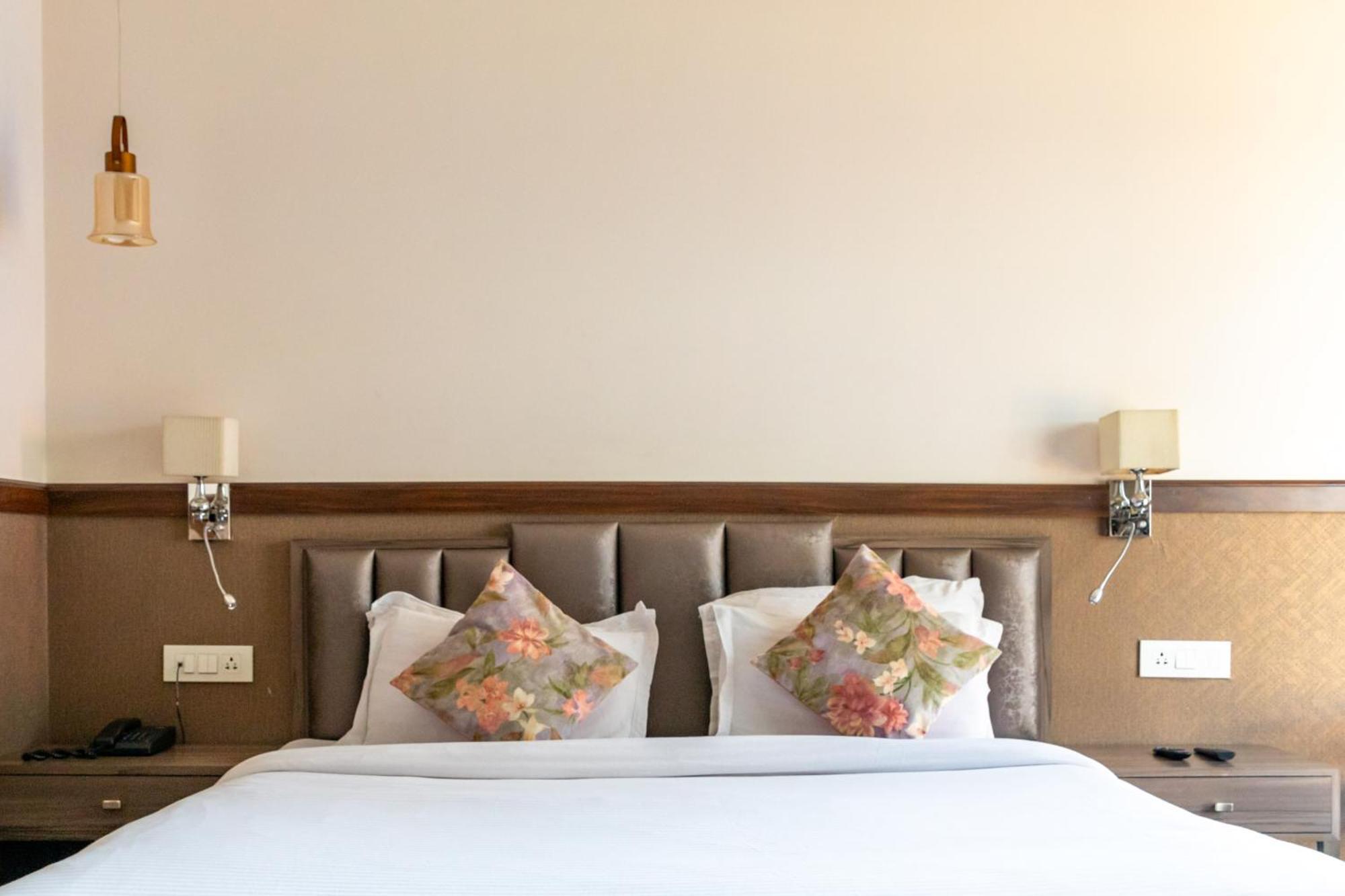 Hotel Alaya 德拉敦 外观 照片